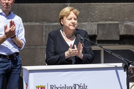Pressestatement der Bundeskanzelrin nach ihrem Besuch im Hochwassergebiet in Adenau