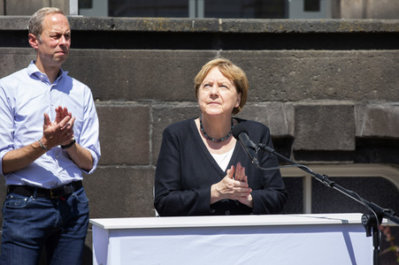 Pressestatement der Bundeskanzelrin nach ihrem Besuch im Hochwassergebiet in Adenau