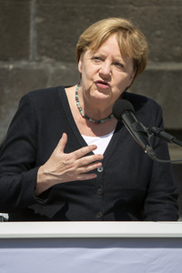 Pressestatement der Bundeskanzelrin nach ihrem Besuch im Hochwassergebiet in Adenau