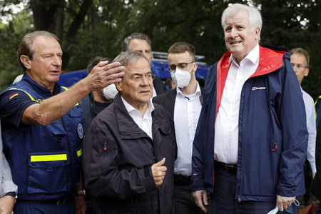 Armin Laschet und Horst Seehofer besuchen die Steinbachtalsperre