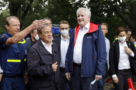 Armin Laschet und Horst Seehofer besuchen die Steinbachtalsperre