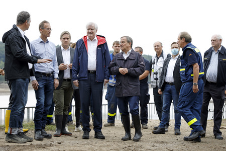 Armin Laschet und Horst Seehofer besuchen die Steinbachtalsperre