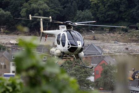 Symbolfoto Spritzhubschrauber