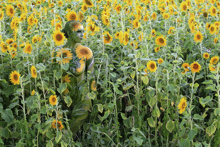 'Welttag des Naturschutzes' - Bodypainting