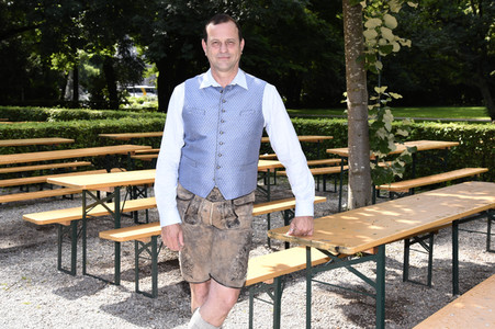 Präsentation der Angermaier Trachtentrends 2021 in München