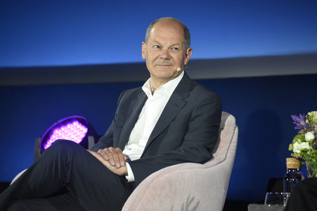 Olaf Scholz bei 'Brigitte Live' in Berlin