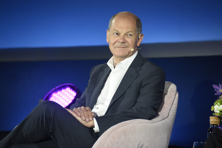 Olaf Scholz bei 'Brigitte Live' in Berlin