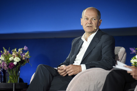 Olaf Scholz bei 'Brigitte Live' in Berlin