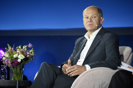 Olaf Scholz bei 'Brigitte Live' in Berlin