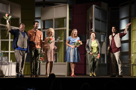 Theaterpremiere 'Ungeheuer heiß' in München