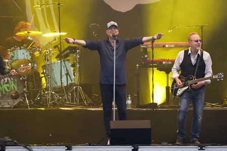 Konzert von Fury in the Slaughterhouse in Möchengladbach