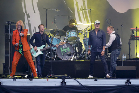 Konzert von Fury in the Slaughterhouse in Möchengladbach