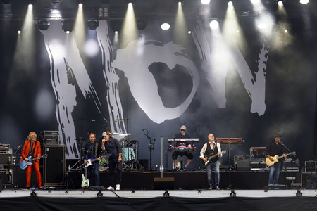 Konzert von Fury in the Slaughterhouse in Möchengladbach