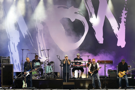 Konzert von Fury in the Slaughterhouse in Möchengladbach