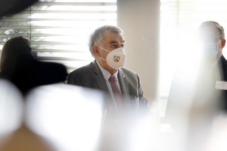 Herbert Reul informiert sich über VU-Teams in Köln