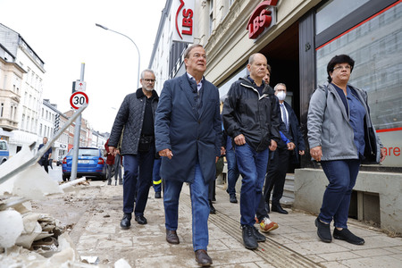 Armin Laschet und Olaf Scholz besuchen Stolberg
