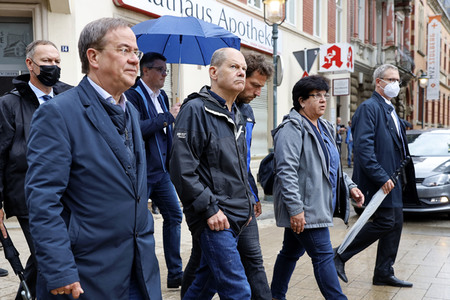 Armin Laschet und Olaf Scholz besuchen Stolberg