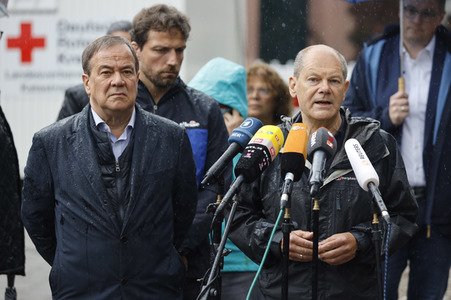 Armin Laschet und Olaf Scholz besuchen Stolberg