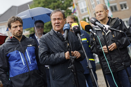 Armin Laschet und Olaf Scholz besuchen Stolberg