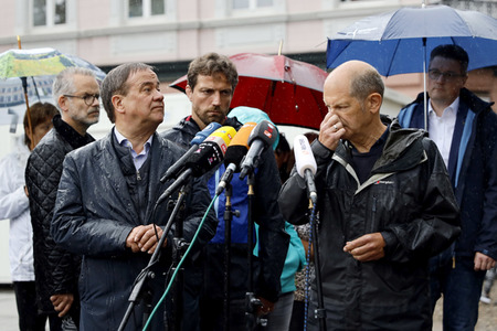 Armin Laschet und Olaf Scholz besuchen Stolberg