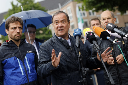 Armin Laschet und Olaf Scholz besuchen Stolberg