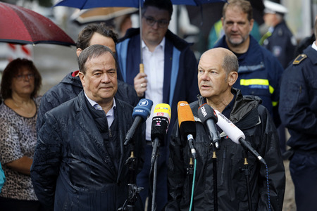 Armin Laschet und Olaf Scholz besuchen Stolberg