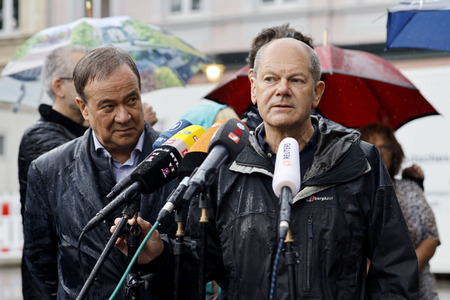 Armin Laschet und Olaf Scholz besuchen Stolberg