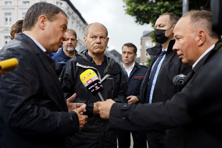 Armin Laschet und Olaf Scholz besuchen Stolberg