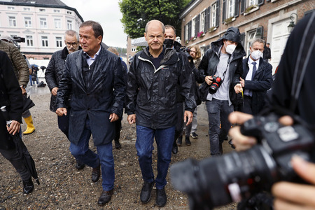 Armin Laschet und Olaf Scholz besuchen Stolberg