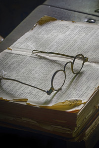 Symbolfoto Buch lesen