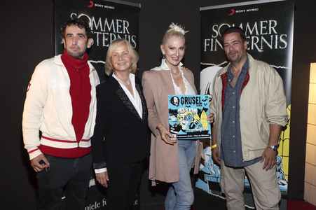 Photocall zur Europa Hörspielserie 'Sommerfinsternis' in Hamburg