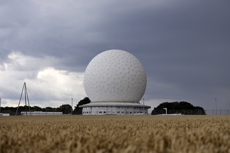 Weltraumbeobachtungsradar TIRA in Wachtberg