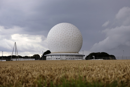 Weltraumbeobachtungsradar TIRA in Wachtberg