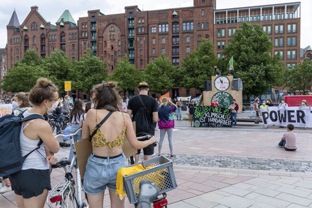 Bündnisdemo zu Klimarassismus und Klimaflucht von Friday for Future in Hamburg