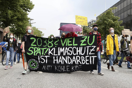 Bündnisdemo zu Klimarassismus und Klimaflucht von Friday for Future in Hamburg
