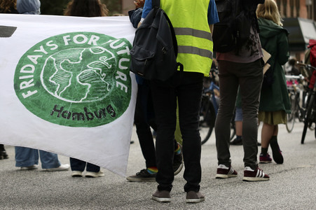 Bündnisdemo zu Klimarassismus und Klimaflucht von Friday for Future in Hamburg