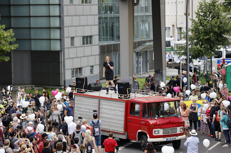 Querdenker-Trauerzug in Gedenken an Sascha in Berlin