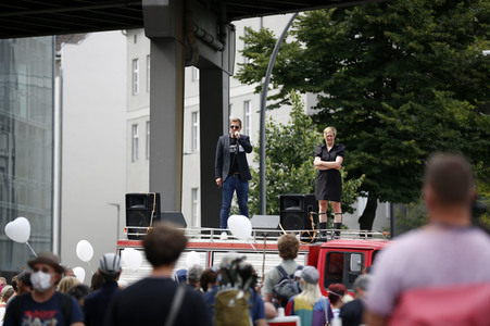 Querdenker-Trauerzug in Gedenken an Sascha in Berlin