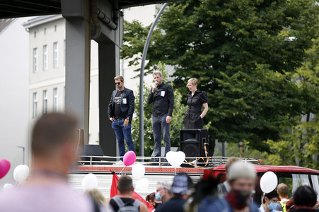 Querdenker-Trauerzug in Gedenken an Sascha in Berlin
