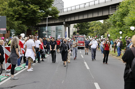 Querdenker-Trauerzug in Gedenken an Sascha in Berlin