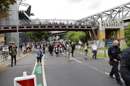 Querdenker-Trauerzug in Gedenken an Sascha in Berlin