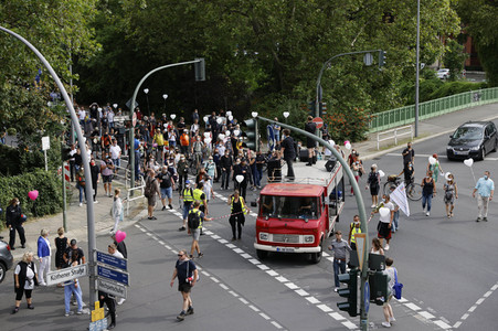 Querdenker-Trauerzug in Gedenken an Sascha in Berlin