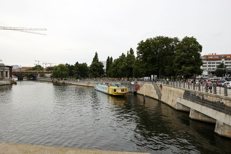 Sperrung vom James-Simon-Park in Berlin