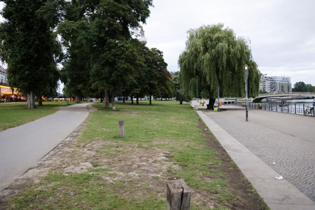 Sperrung vom James-Simon-Park in Berlin