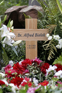 Grab von Alfred Biolek in Köln