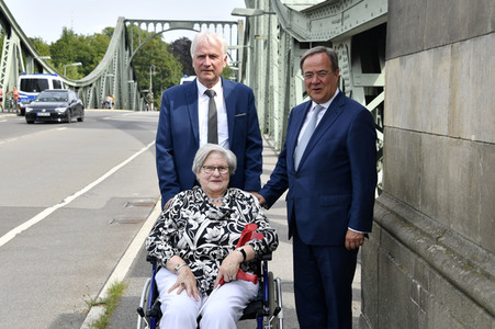 Armin Laschet bei einer Gedenkveranstaltung zum 60. Jahrestag des Baus der Berliner Mauer in Potsdam