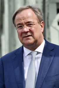 Armin Laschet bei einer Gedenkveranstaltung zum 60. Jahrestag des Baus der Berliner Mauer in Potsdam