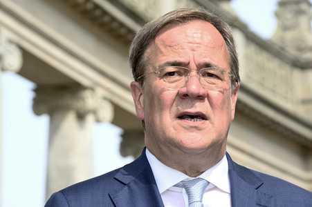 Armin Laschet bei einer Gedenkveranstaltung zum 60. Jahrestag des Baus der Berliner Mauer in Potsdam