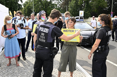 Armin Laschet bei einer Gedenkveranstaltung zum 60. Jahrestag des Baus der Berliner Mauer in Potsdam