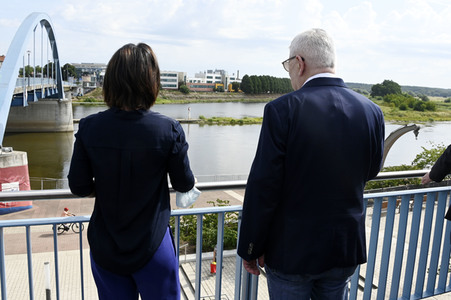 Besuch von Kanlzerkandidatin Annalena Baerbock und Joschka Fischer in Frankfurt (Oder)